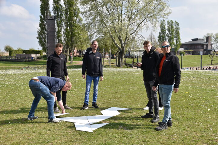 Derks Bedrijfswagens Teamuitje - Tangram